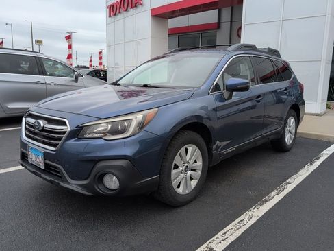 Used 2019 Subaru Outback 2.5i Premium AWD/4WD image 4