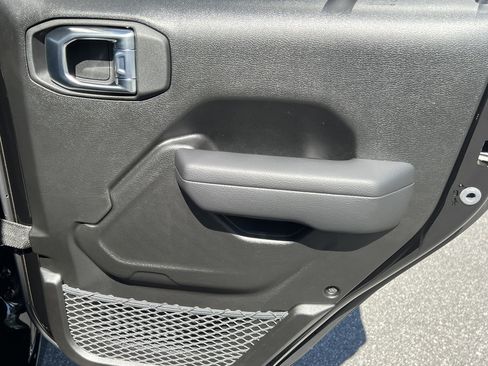 New 2026 Jeep Wrangler Unlimited Sport AWD/4WD image 19