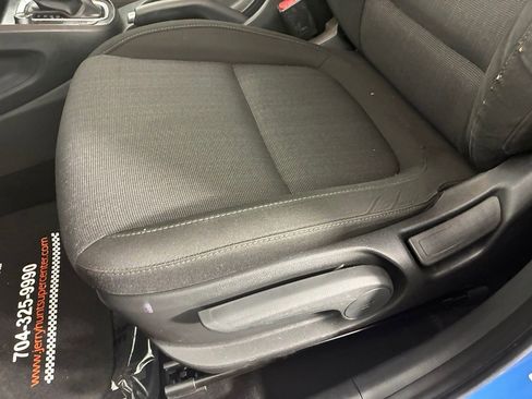 Used 2022 Hyundai Kona SEL w/ Cargo Package image 12