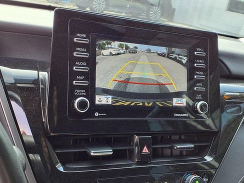 Used 2023 Toyota Camry SE w/ Convenience Package FWD image 6