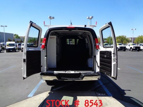 Used 2024 GMC Savana 2500 w/ Driver Convenience Package RWD image 5