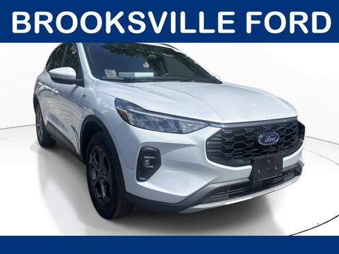 Used 2025 Ford Escape ST-Line Select AWD/4WD image 1