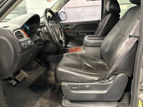 Used 2012 Chevrolet Tahoe LTZ AWD/4WD image 7