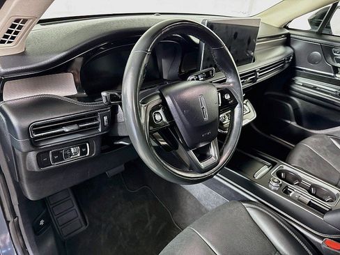 Used 2023 Lincoln Corsair Reserve AWD/4WD image 9