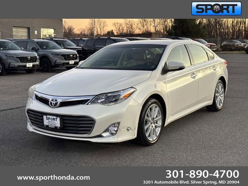 Used 2013 Toyota Avalon Limited image 1