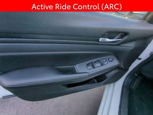 Used 2024 Nissan Altima 2.5 SV w/ SV Premium Package FWD image 8