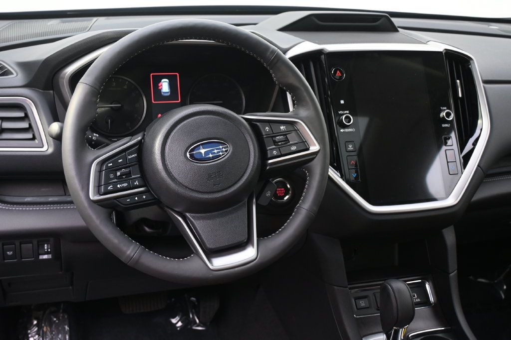 Used 2026 Subaru Ascent Touring AWD/4WD image 12