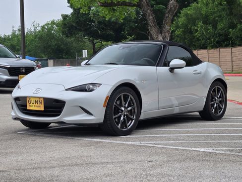 Used 2016 MAZDA MX-5 Miata Grand Touring RWD image 7