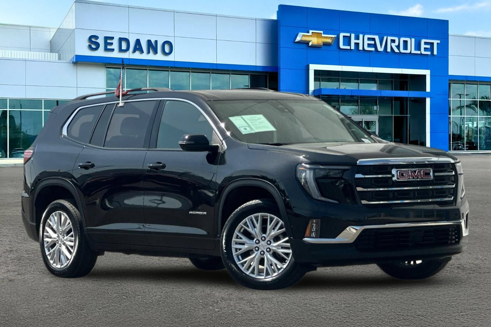 Used 2026 GMC Acadia Elevation w/ Elevation Premium Package FWD image 2