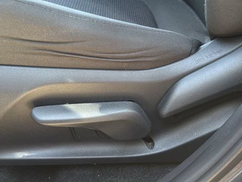 Used 2025 Toyota RAV4 LE FWD image 26