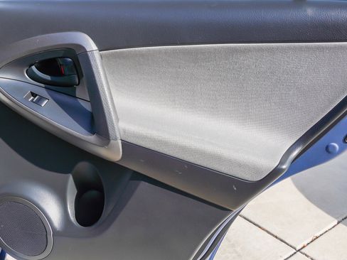 Used 2009 Toyota RAV4 4WD image 27