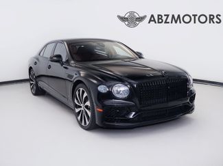 Used 2022 Bentley Flying Spur Plug-In Hybrid AWD/4WD video 1