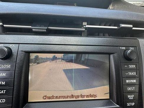 Used 2011 Toyota Prius Five image 20