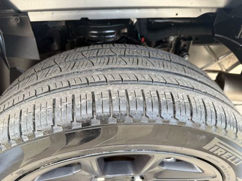 Used 2024 RAM 1500 Laramie image 47