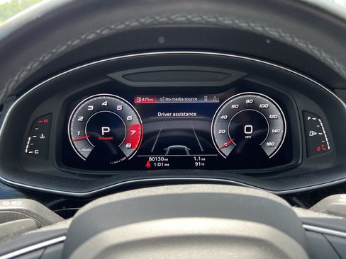 Used 2019 Audi Q8 Prestige AWD/4WD image 21