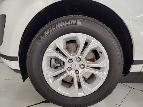 Used 2023 Land Rover Range Rover Evoque S AWD/4WD image 8
