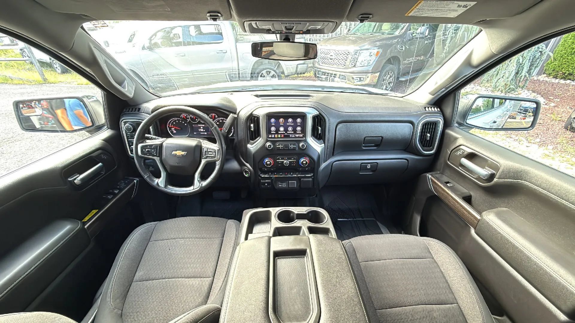 Used 2020 Chevrolet Silverado 1500 LT w/ All-Star Edition AWD/4WD image 39