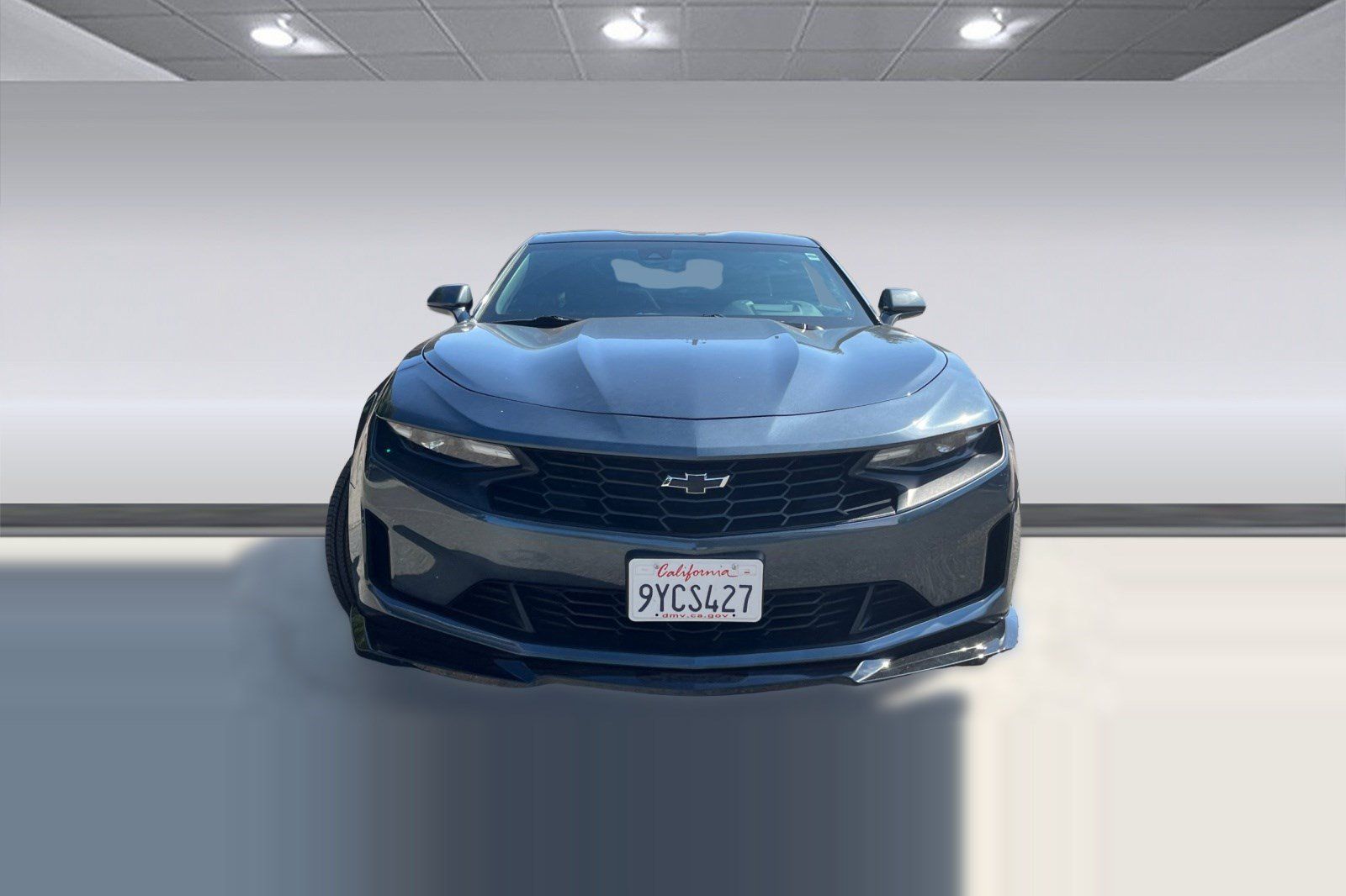 Used 2023 Chevrolet Camaro LT RWD image 4