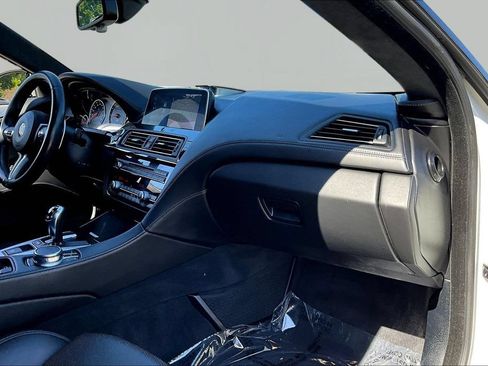 Used 2017 BMW M6 Gran Coupe RWD image 28