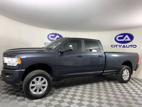Used 2022 RAM 3500 Big Horn w/ Level B Equipment Group AWD/4WD image 6