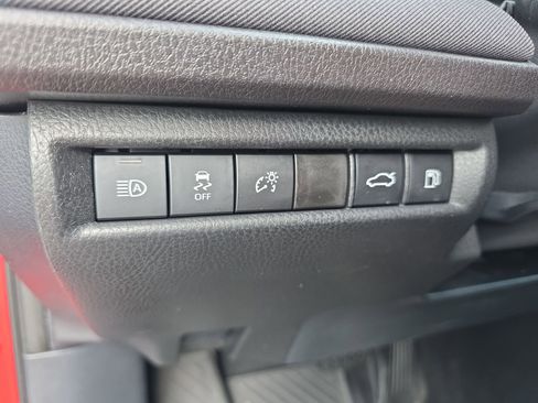 Used 2025 Toyota Camry LE image 25