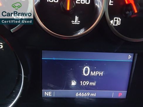Used 2022 Chevrolet Silverado 1500 LT RWD image 15