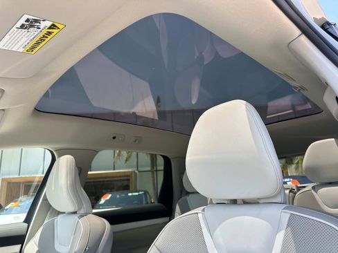 New 2025 Volvo EX90 Plus image 25