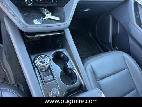 Used 2025 Ford Explorer Active w/ Active Comfort Package image 31