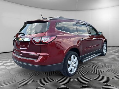 Used 2016 Chevrolet Traverse LT w/ Style and Technology Package AWD/4WD image 4