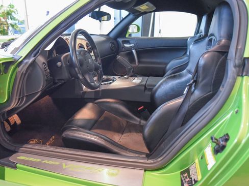 Used 2008 Dodge Viper SRT-10 image 2