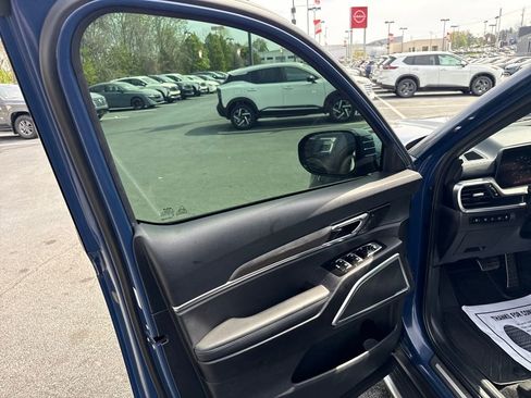 Used 2024 Kia Telluride SX X-Line AWD/4WD image 10