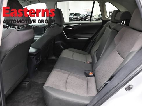 Used 2024 Toyota RAV4 XLE AWD/4WD image 19