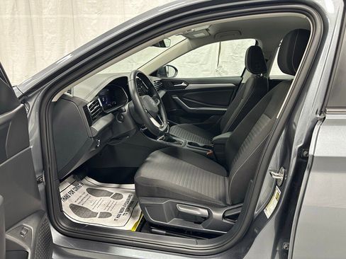 Used 2025 Volkswagen Jetta S image 10