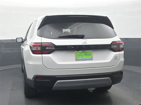 Used 2024 Honda Pilot EX-L image 6