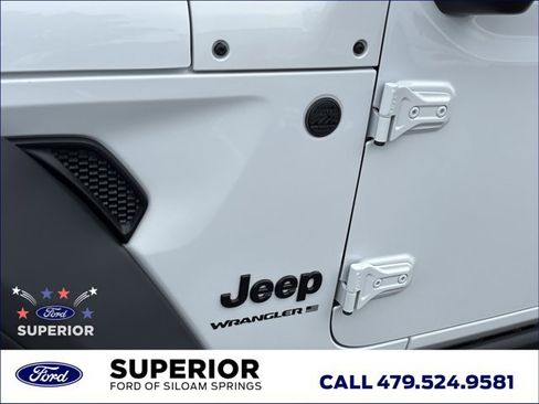 Used 2024 Jeep Wrangler Unlimited Sport AWD/4WD image 13