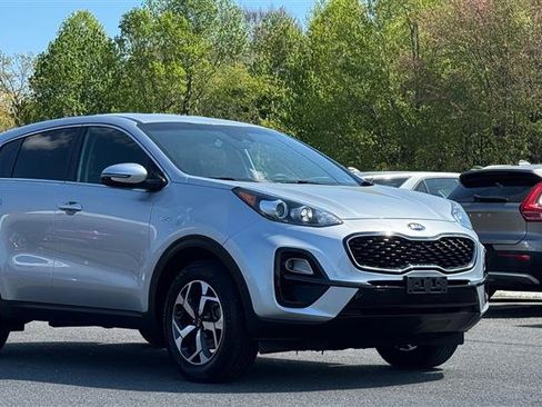 Used 2020 Kia Sportage LX w/ LX Popular Package image 4