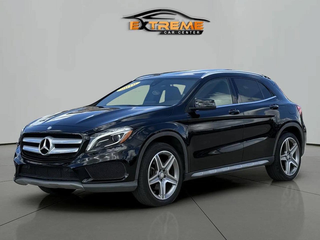 Used 2016 Mercedes-Benz GLA 250 4MATIC image 2