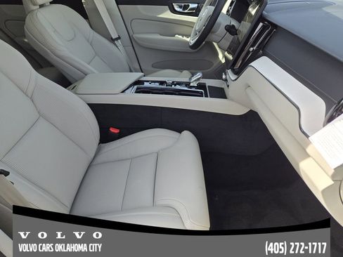 New 2026 Volvo XC60 T8 Ultra w/ Protection Package Premier AWD/4WD image 13
