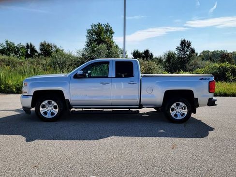 Used 2019 Chevrolet Silverado 1500 LT w/ All Star Edition AWD/4WD image 8