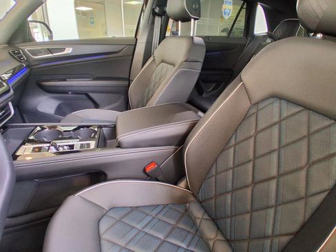 New 2026 Volkswagen Atlas Cross Sport SEL Premium R-Line image 23