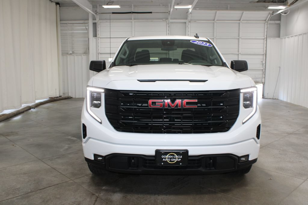 Used 2023 GMC Sierra 1500 Elevation AWD/4WD image 3