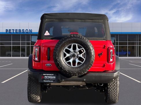 Used 2023 Ford Bronco Badlands image 5