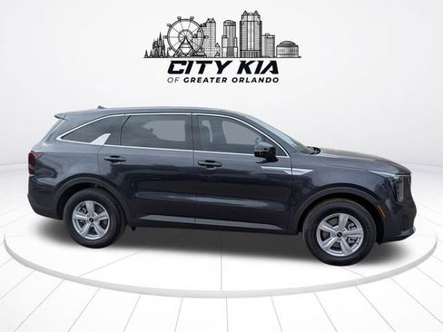 New 2026 Kia Sorento LX FWD image 7