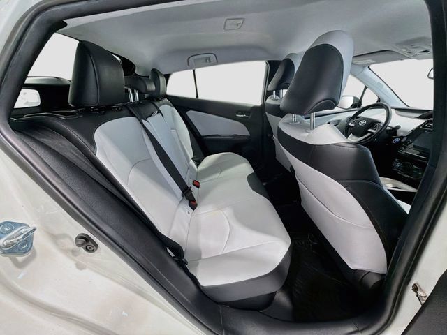 Certified 2017 Toyota Prius Four FWD image 23