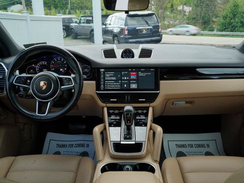 Used 2020 Porsche Cayenne AWD/4WD image 50