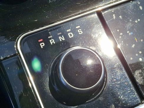 Used 2018 Land Rover Range Rover Velar S image 20