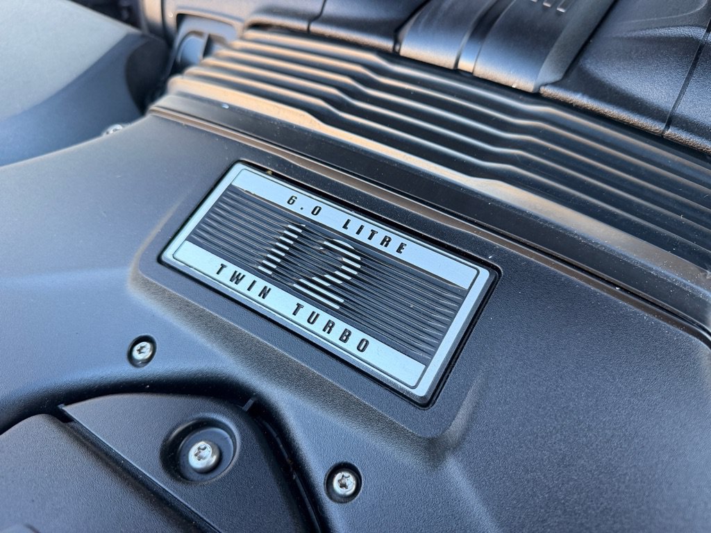 Used 2018 Bentley Bentayga AWD/4WD image 33