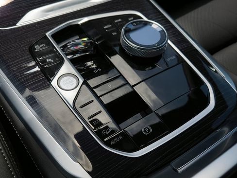 New 2026 BMW X5 xDrive40i AWD/4WD image 10