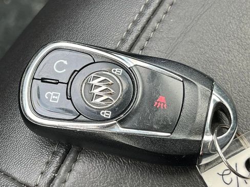 Used 2017 Buick Encore Essence AWD/4WD image 30