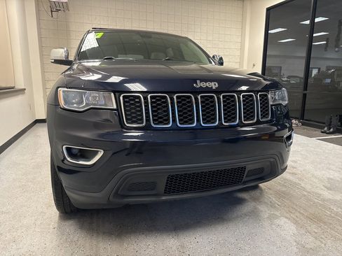 Used 2017 Jeep Grand Cherokee Limited w/ Trailer Tow Group IV image 36